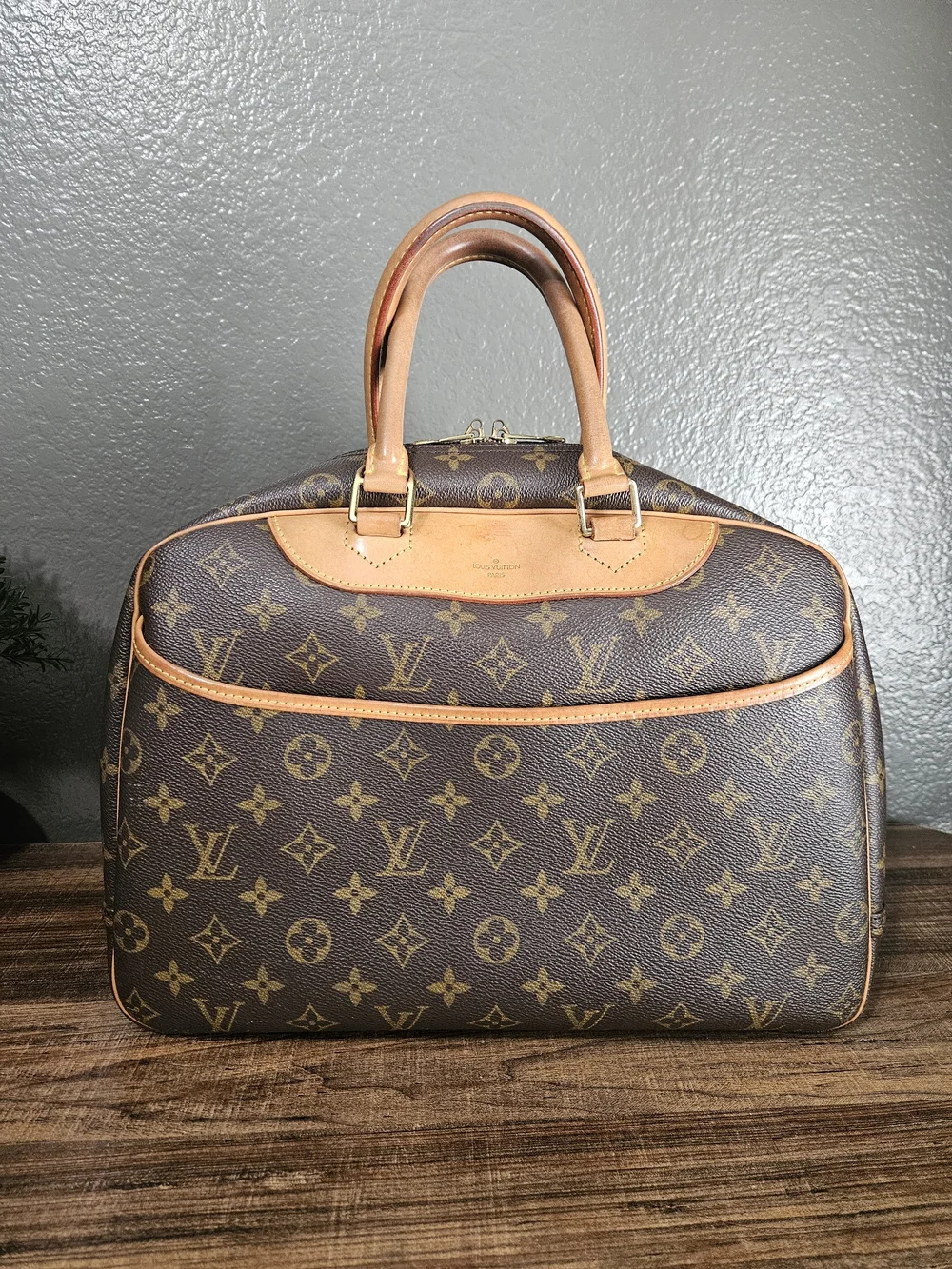 Authentic Louis Vuitton Vintage Deauville Monogram Canvas
